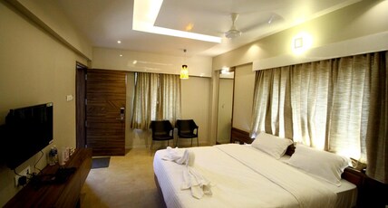 SHREE EXECUTIVE Room Type - EXECUTIVE