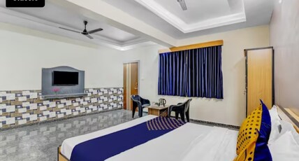 Krishna Guest House Room Type - Deluxe Ac Room