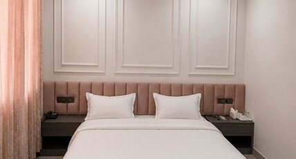 Golden Plaza Room Type - Standard Room 101 with Air Conditioning