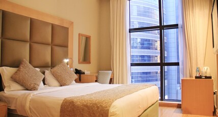The Leela Hotel Room Type - Superior King Room