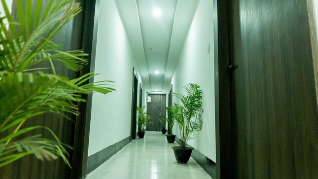 Super Collection O Hotel New Ganga Hotel Guwahati - Reviews, Photos & Offer