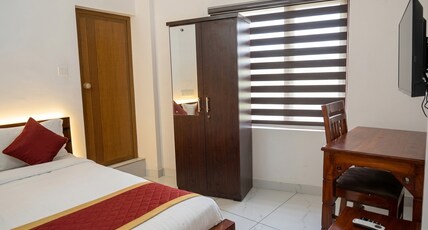 Neo Stayza Trivandrum | Near Padmanabhaswamy Temple & Trivandrum Central Railway Station Room Type - Deluxe Room