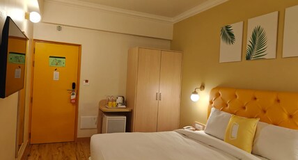 Bloom Hotel Chennai Central Room Type - Standard Queen Room