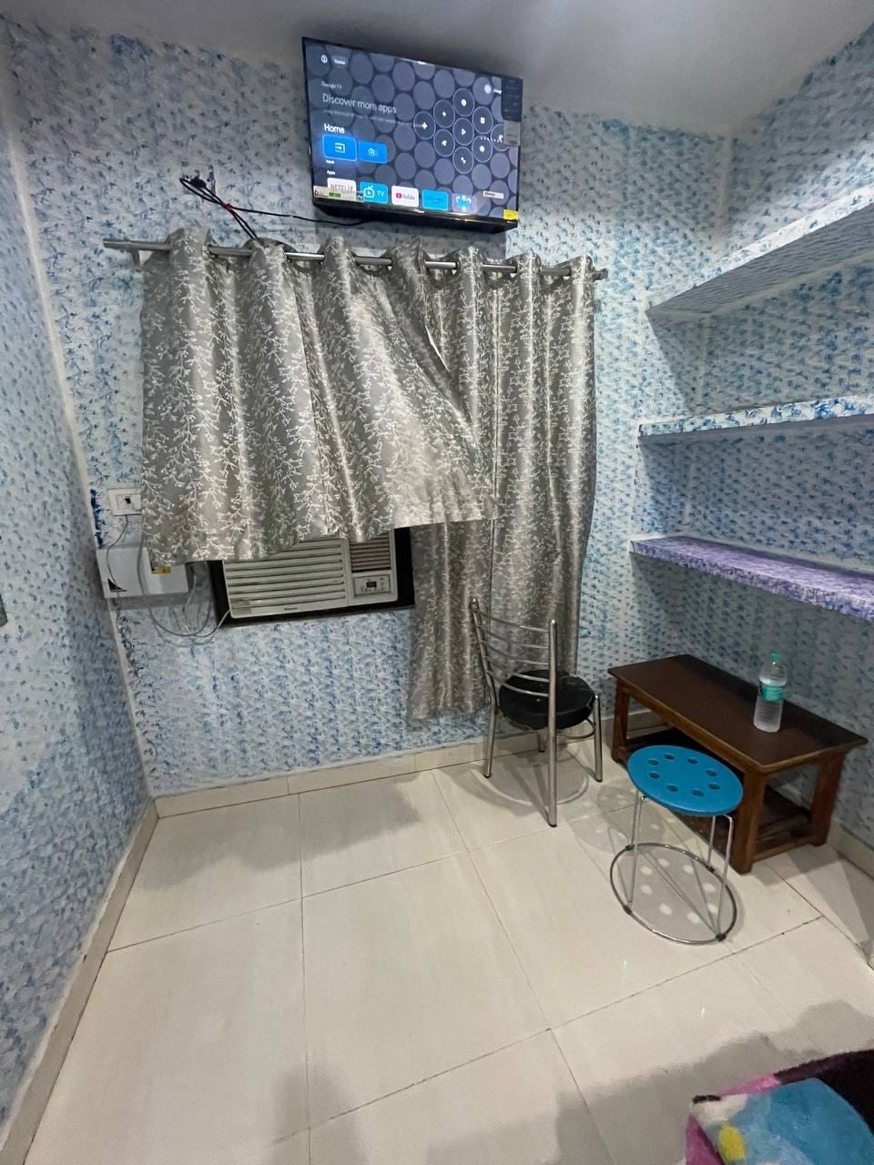 Maa Gauri Guest House - Tap to explore photos