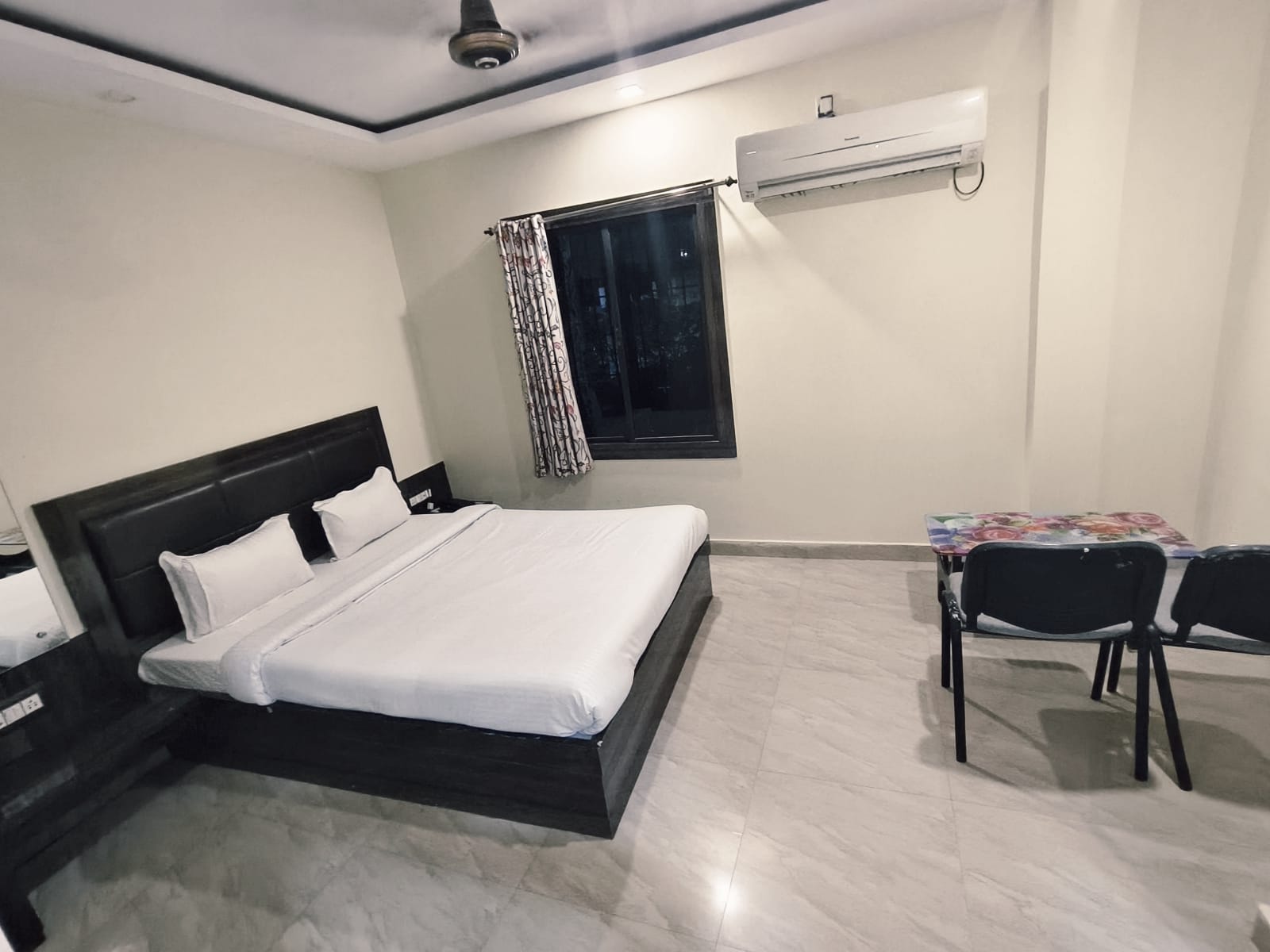 Hotel Ritik Raj - Tap to explore photos