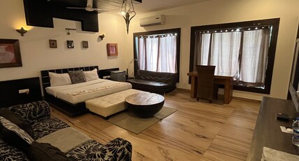Aakriti Hotels Room Type - Presidential Suite with Balcony