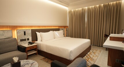 Elixys Suites Room Type - ESSENCE - Deluxe