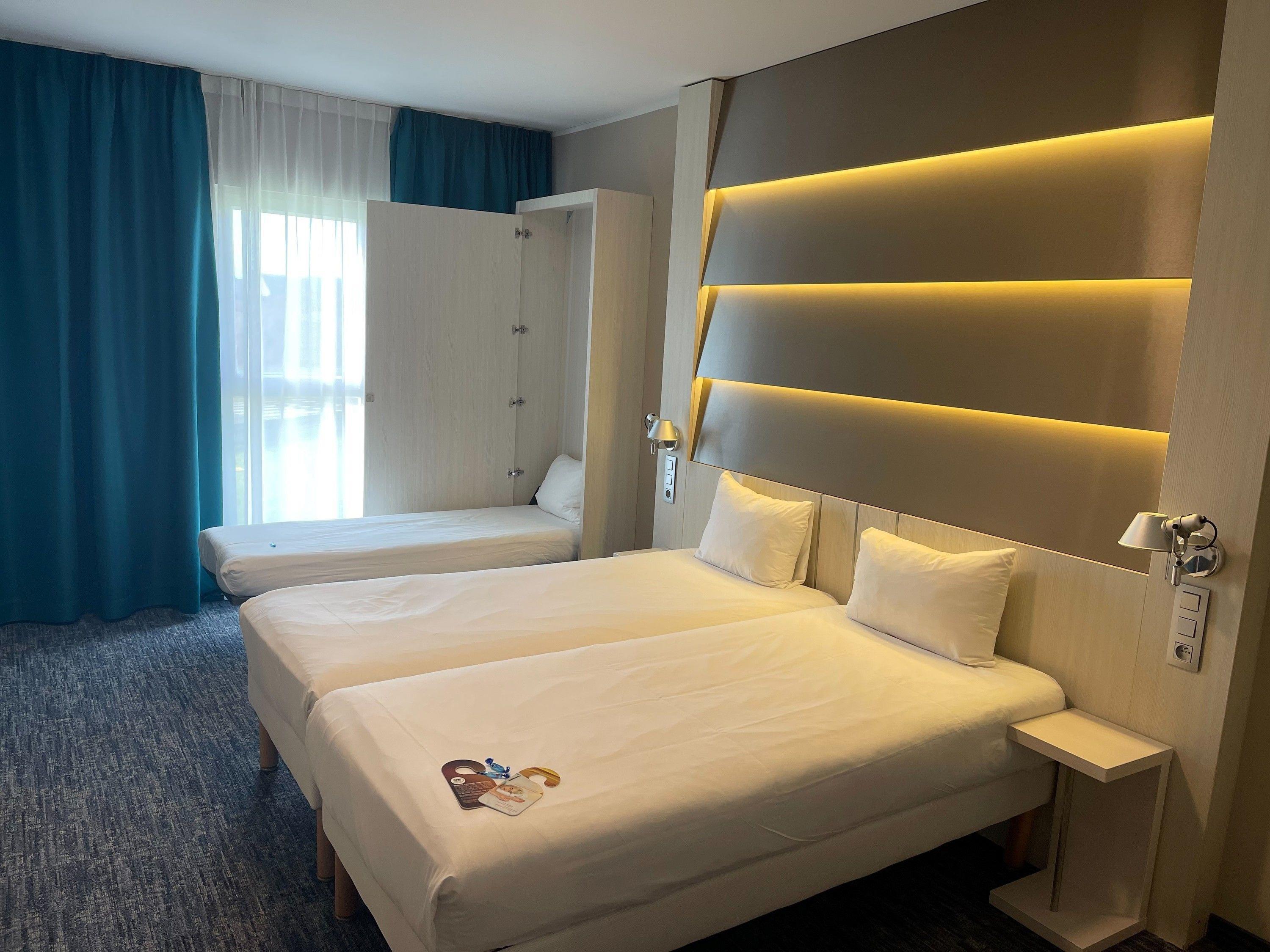 ibis Styles Nivelles - Tap to explore photos