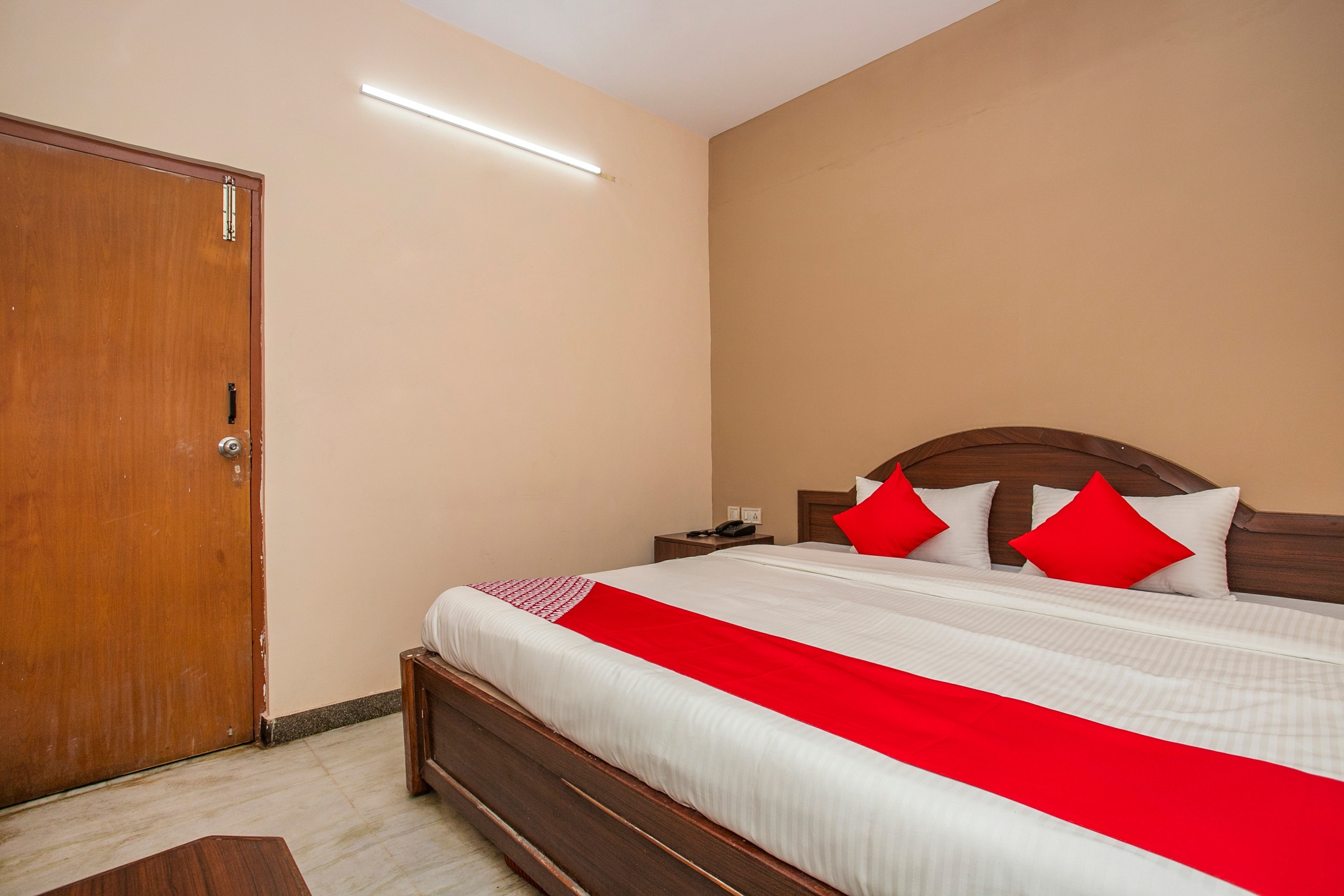 Hotel O Royal Residency Near Hare Krishna Hill - Tap to explore photos