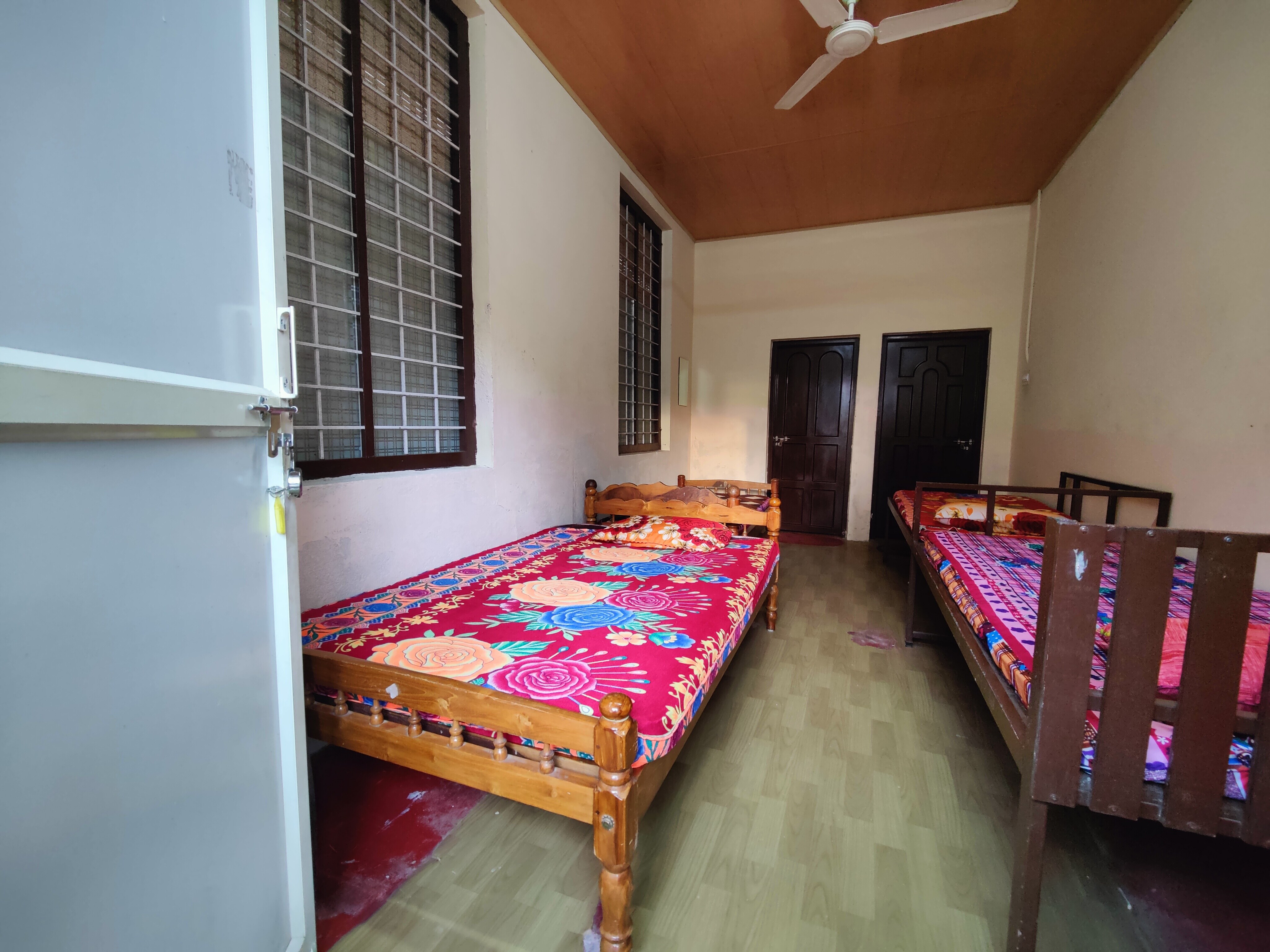 Munnaar Valleys Dorm and Rooms - Tap to explore photos