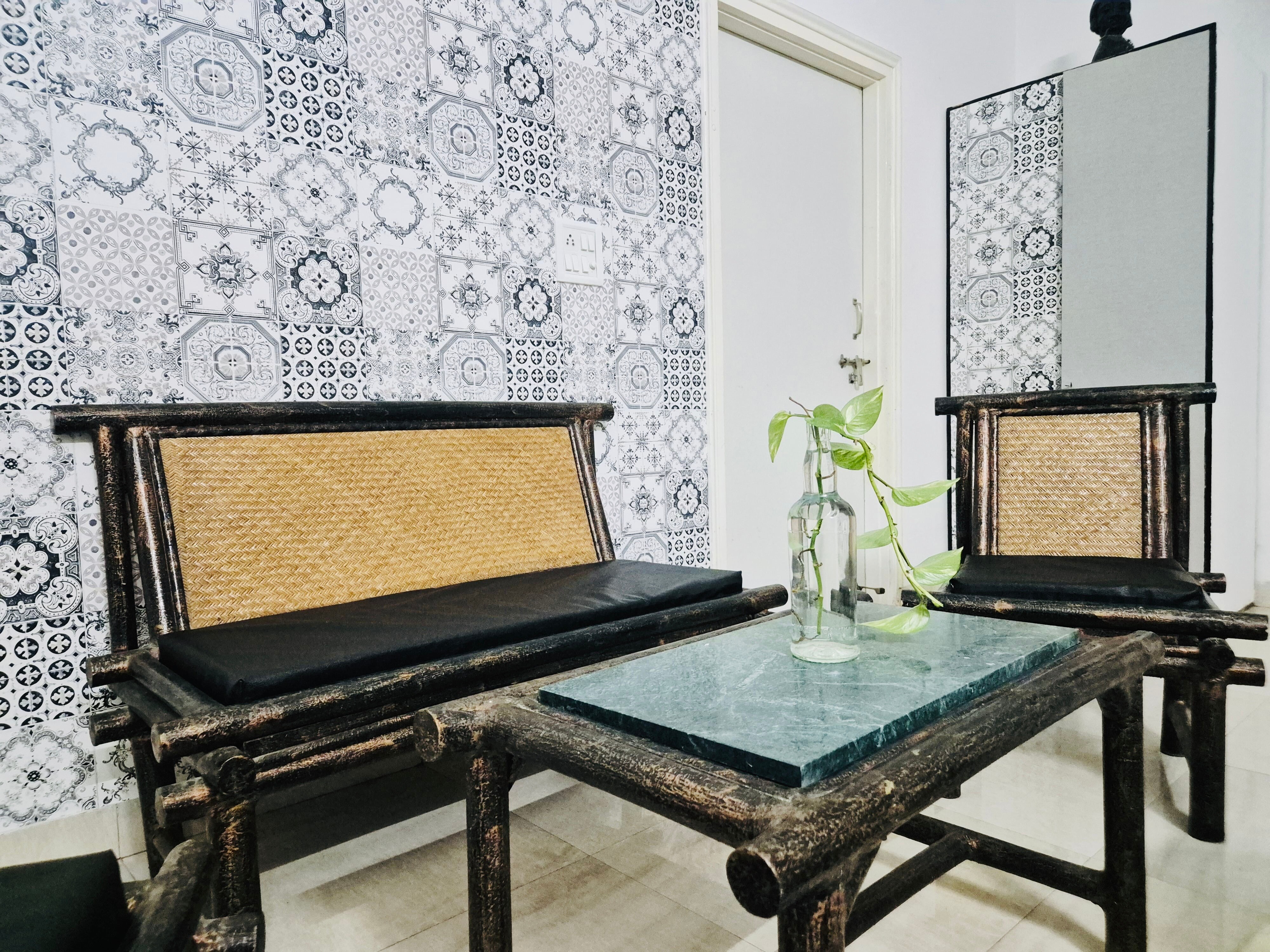 Budget friendly 2 bhk apartment for parties stay - Tap to explore photos