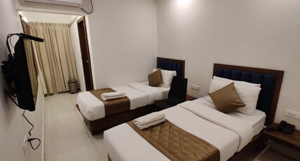 Airport Regency Room Type - Classic (Twin Bed)