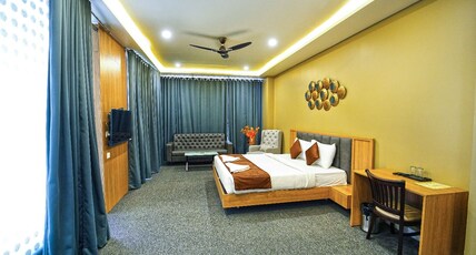 Hotel Shringar Palace Room Type - Luxury Suite Room -City View