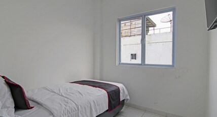 Hotel O Koala House Room Type - Indonesia Suite Family