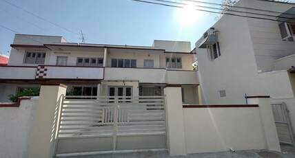 3BHK Heritage Villa just 2 KM from Mysore Palace. Room Type - 3BHK Heritage Villa just 2 KM from Mysore Palace.