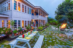 StayVista | Violet Hill 3 BHK Villa