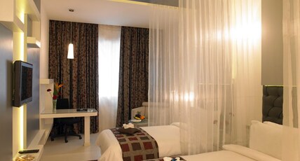 Blupetal - A Business Hotel Room Type - Azure Twin Room
