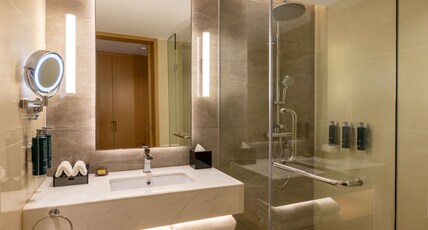 DoubleTree by Hilton Vientiane Room Type - KING GUEST ROOM