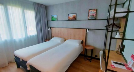 ibis Brive Centre Room Type - Standard Room with Two Single Beds