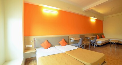 Smart Inn @ Taleda Square Room Type - NON AC SUITE (EP)