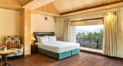 Maple Resort Chail Room Type - Executive Room with Private Balcony