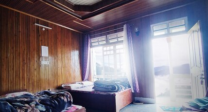 Dumi Homestay. Room Type - Bedroom 2