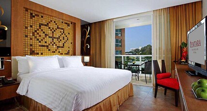 Centara Nova Hotel Pattaya Room Type - Deluxe Pool View King