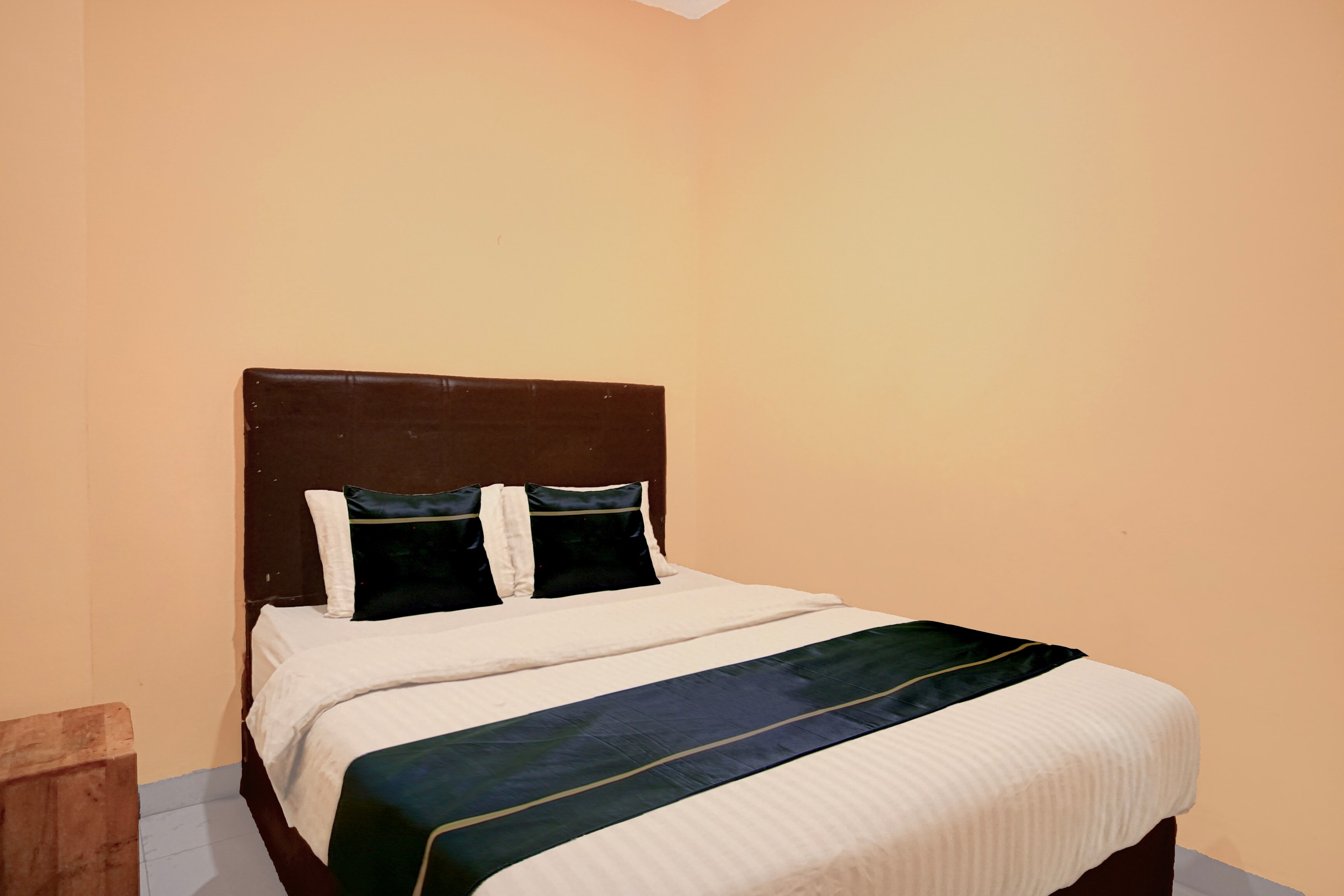 Dancenter Kapten Muslim Residence - Tap to explore photos