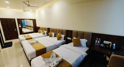 Hotel The Grand Palace Room Type - Dorm Type deluxe(5 person)
