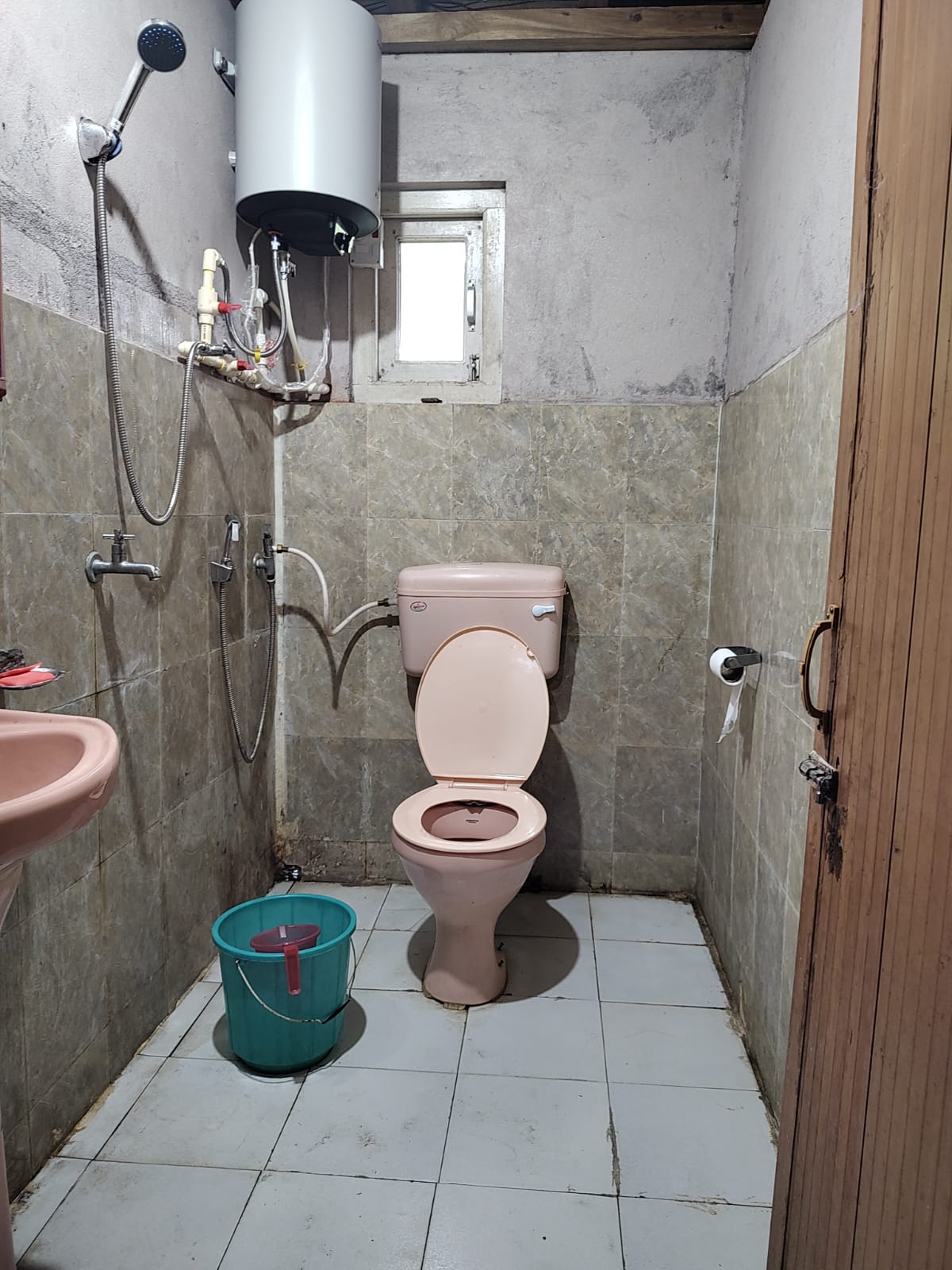 Ahuno Homestay - Tap to explore photos