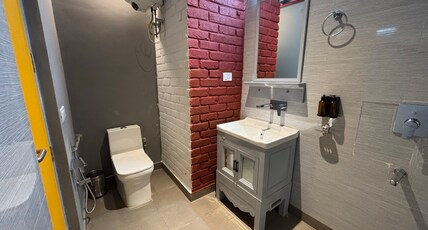 Cullinan Hotel & Restaurant Room Type - Standard Room