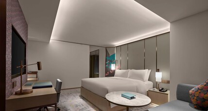 DoubleTree by Hilton Nanning Wuxiang Room Type - KING DELUXE ROOM