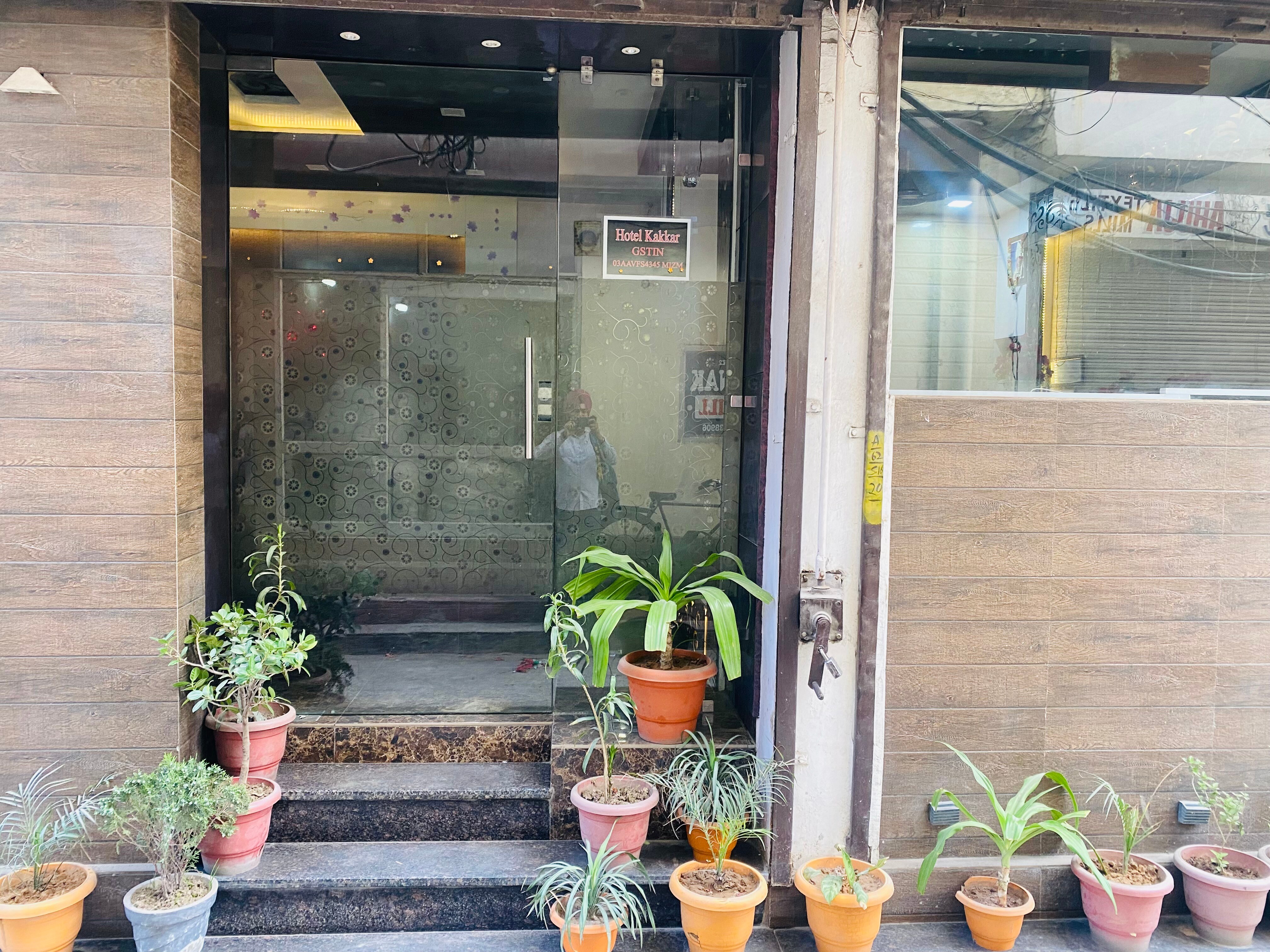 Sunder Kakkar Hotel, Ludhiana - Tap to explore photos