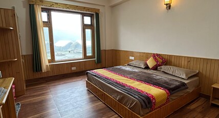 Parashar lake Fogg hill cottages Room Type - 103