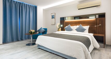 Barracuda Beach Resort Room Type - Superior Water Front One Bed Room Villa