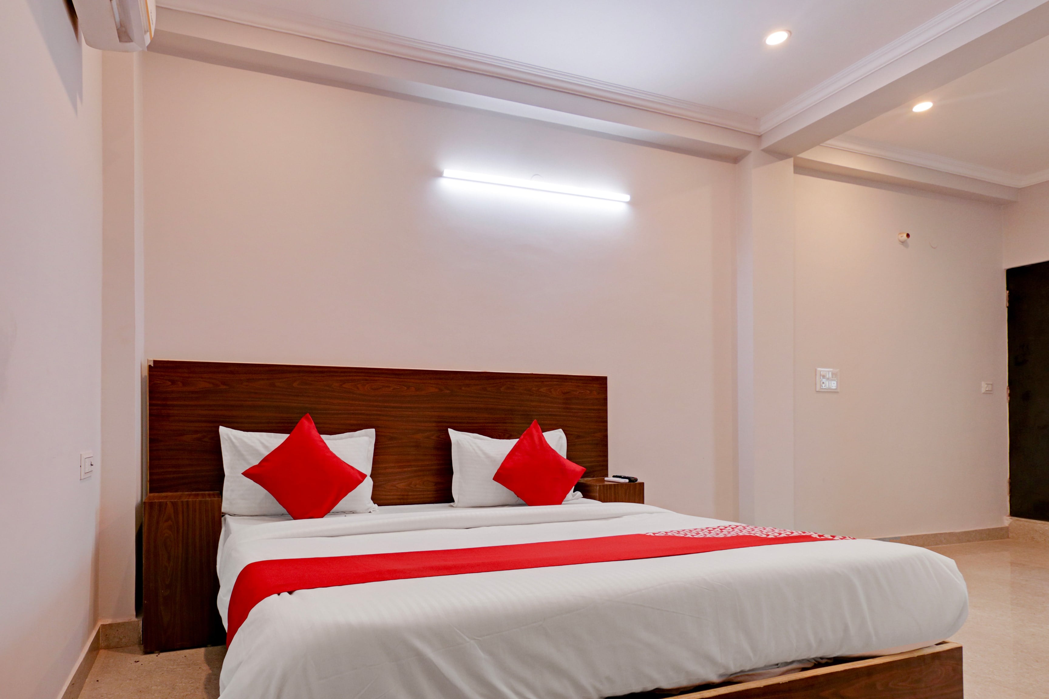 Hotel O Grand Atharv - Tap to explore photos