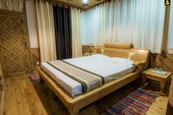 LivingStone|Countryside Apple Orchard