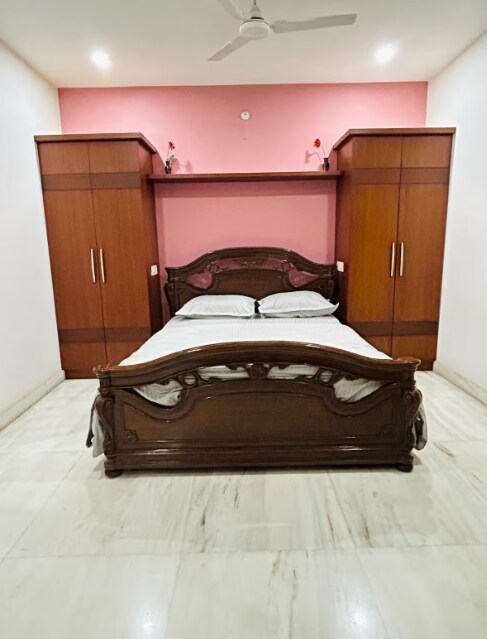 Premium 4 BHK Furnished Villa - Tap to explore photos