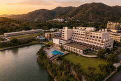 Via Lakhela Lakeview Resort & Spa, Kumbhalgarh