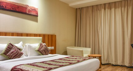 Le ROI, Raipur @Raipur Railway Station Room Type - Corporate Room (Twin , Double)