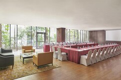 Hyatt Regency Dar Es Salaam, The Kilimanjaro