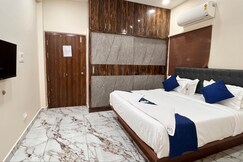 HOTEL VARAHI LUXURY ROOMS