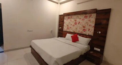 FabHotel Tejasvi Room Type - Deluxe Room