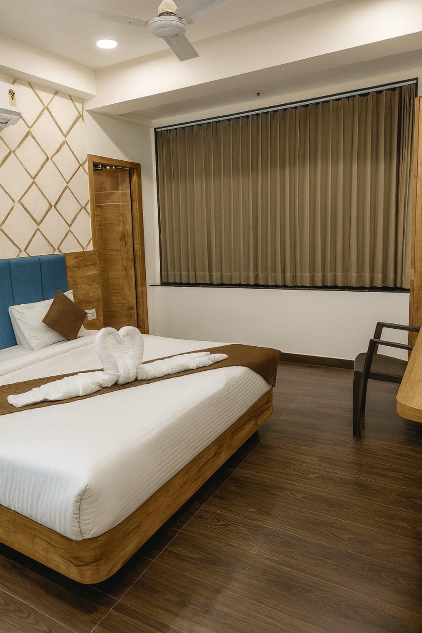 Hotel Vraj Palace - Tap to explore photos