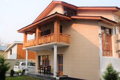 11 Bhasin Heights | Entire 3BHK Cottage