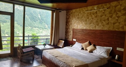 Aanagha Cottage, Homestay & Cafe Room Type - Rohtang Pass View