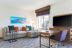 Hampton Inn & Suites Windsor - Sonoma Wine Country