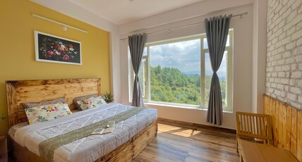 High and Seek Homestay| Mountain-facing Rooms Room Type - Queen Deluxe Room