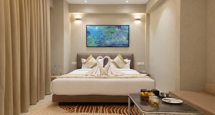 Saaz Hotel Club & Convention Centre Room Type - Superior King Room with Pool View Saaz Hotel Club & Convention Centre Room Type - Superior King Room with Pool View