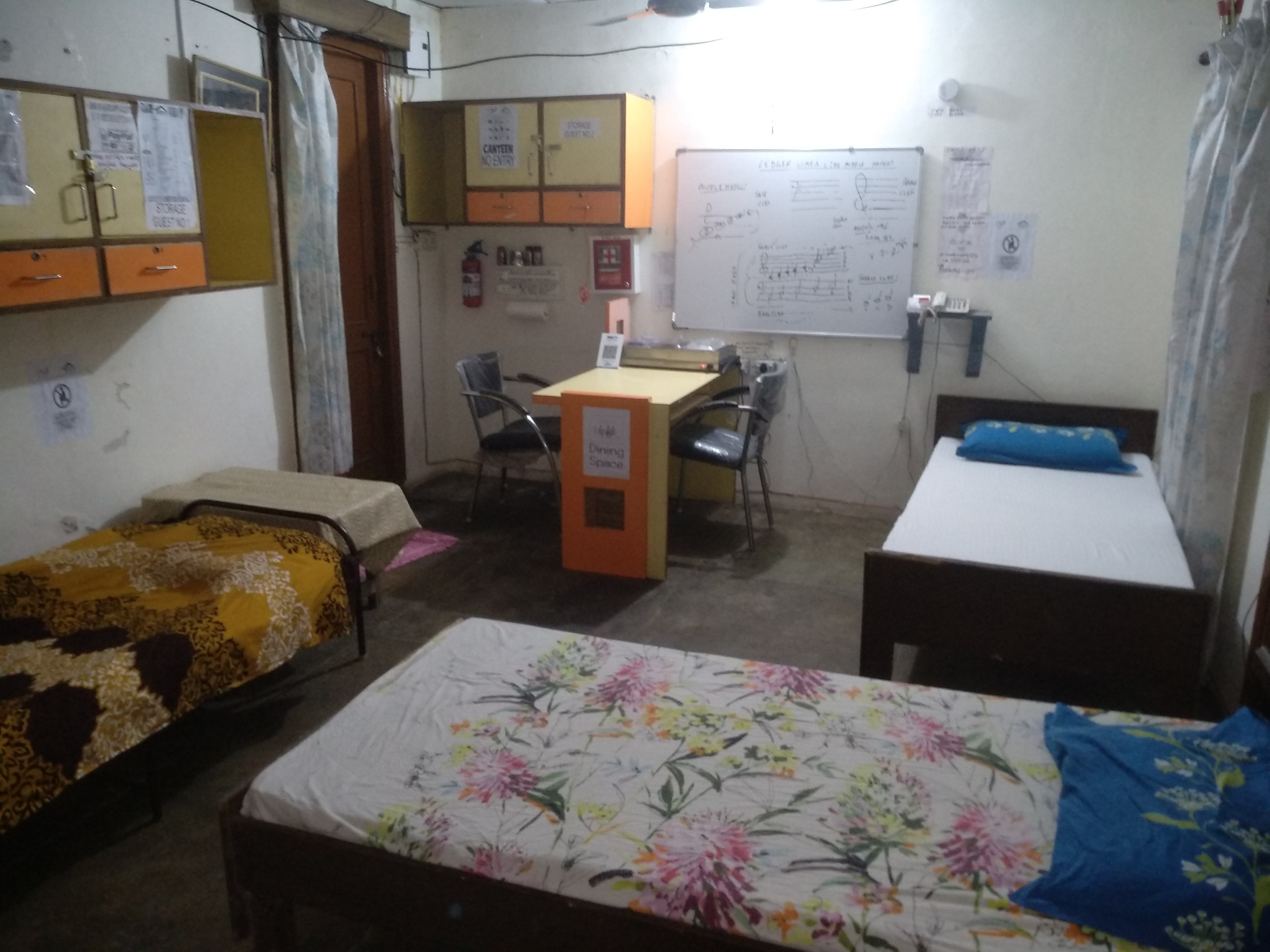 Best Homestay Dormitory - Tap to explore photos